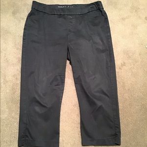 Lee Styleup Black Capris